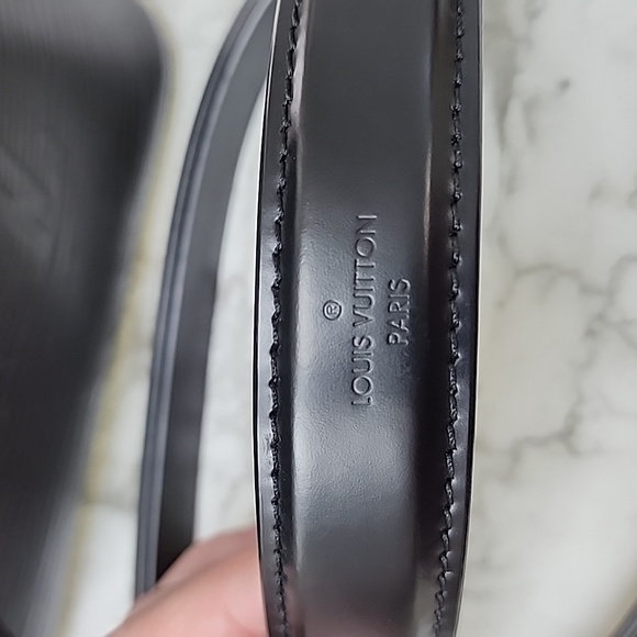 NEWAuthentic Louis Vuitton Epi Noir NeoNoe MM Black Shoulder Bag - Picture 5 of 5